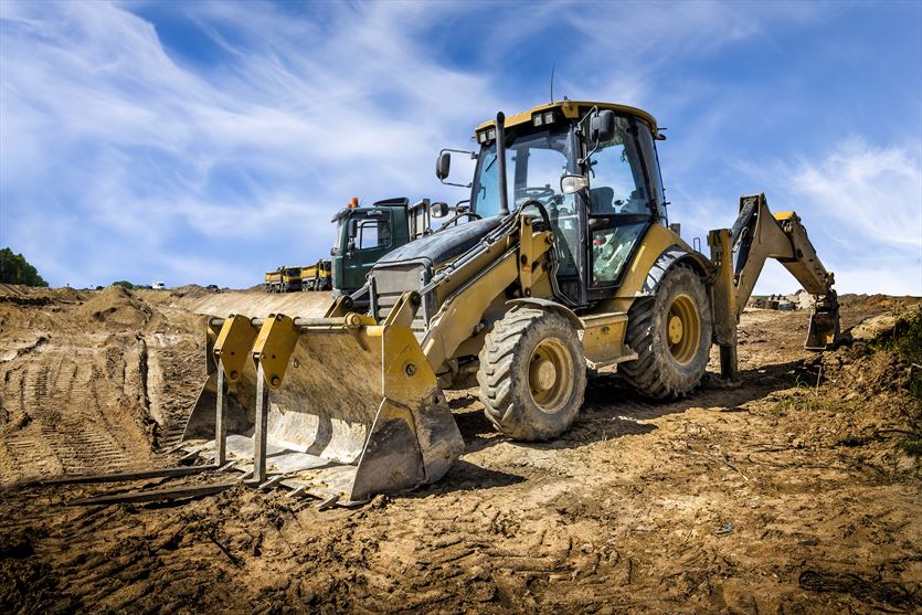 Usługi sprzętem budowlanym - budowa dróg i nawierzchni brukowych, Labi Construction Sp. z o.o., Warszawa